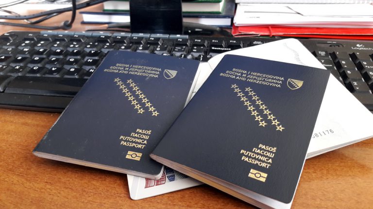 Upozorenje za BiH građane koji putuju u Francusku i Tursku