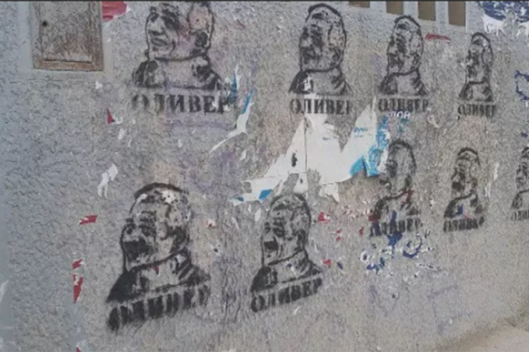 Графити са ликом Оливера Ивановића широм Србије