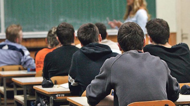 Брчко: За 5 година број ученика смањен за једну цијелу школу