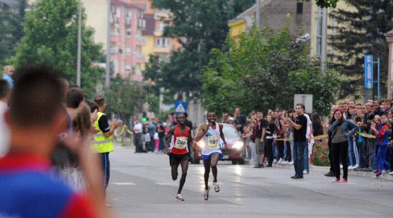 Брчко: Пролонгирано одржавање Видовданске трке
