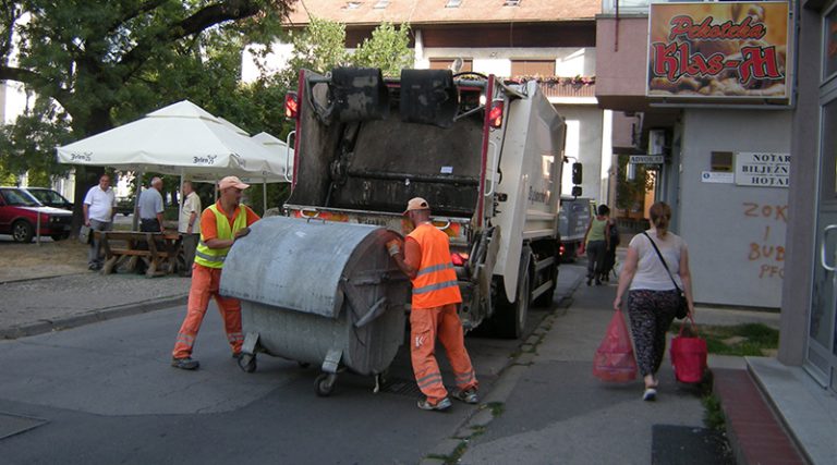 Брчко: Иницијатива да се подијели посао одвоза чврстог отпада, и приватници желе да одвозе смеће