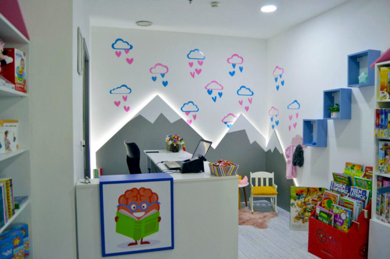 Завирили смо у “Кефалицу”: Како изгледа прва продавница паметних играчака у Брчком?