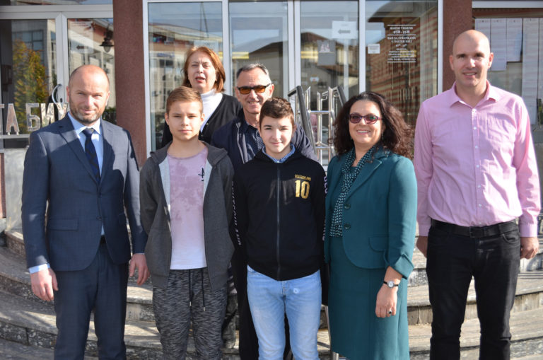 Уприличен пријем за ученика Домагоја Мендеша поводом успјеха у Македонији