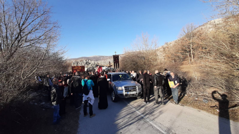 Litiju iz Gacka crnogorska policija vratila sa granice