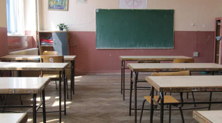 Обуставља се настава у школама у Републици Српској