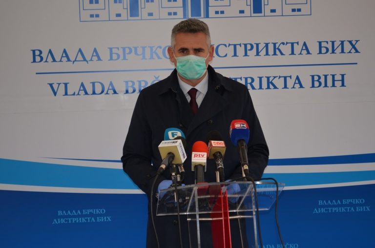 Брчко: Покренута процедура за набавку апарата за тестирање на вирус корона