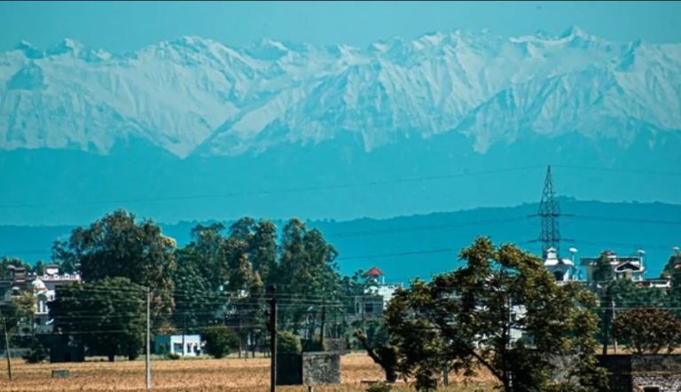 Врхови Хималаја видљиви први пут након 30 година