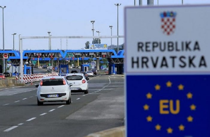 Хрвати враћају са границе ако са собом немате доказ о резервисаном аранжману