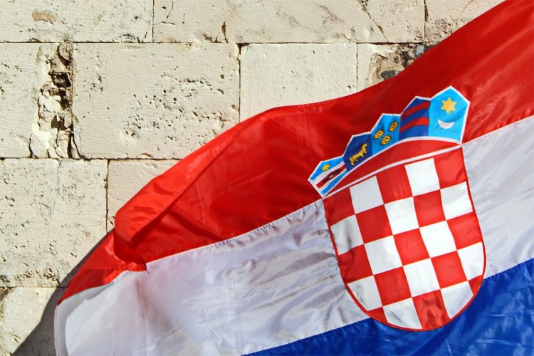 Хрватска отвара границе за 10 земаља, али не и за БиХ