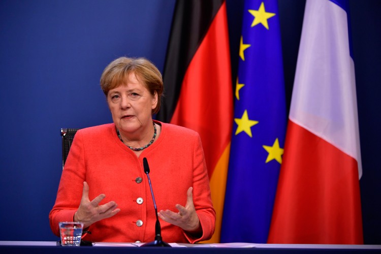 Медији: Меркелова у задњи трен спријечила сукоб Турске и Грчке