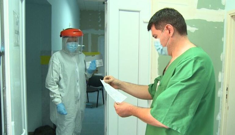 Брчко: Здравствени радници преуморни, апел грађанима да се придржавају мјера против коронавируса