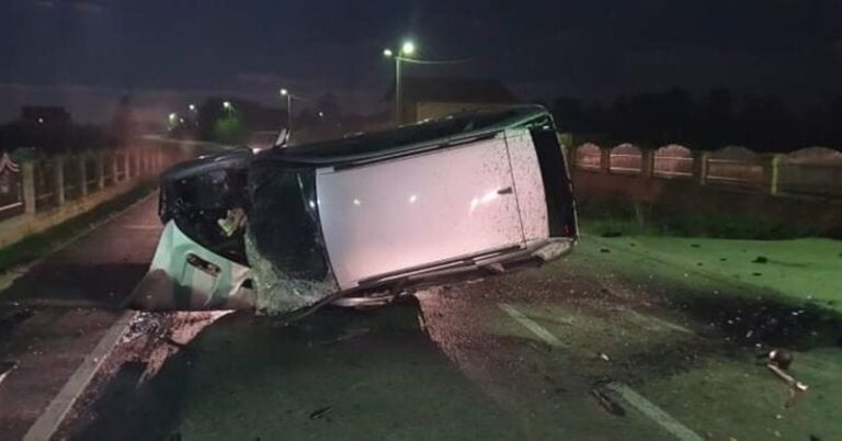 Брка код Брчког: Аутомобил се преврнуо, погинуо возач