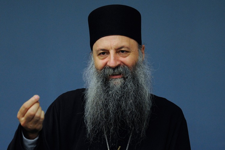 Огласио се нови патријарх Порфирије: Молите се Богу за моју маленкост