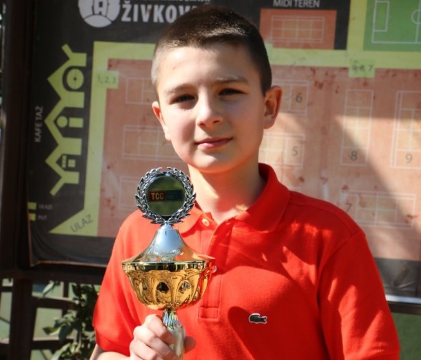 Филип Ђокић је вицешампион Србије на дворанском шампионату!
