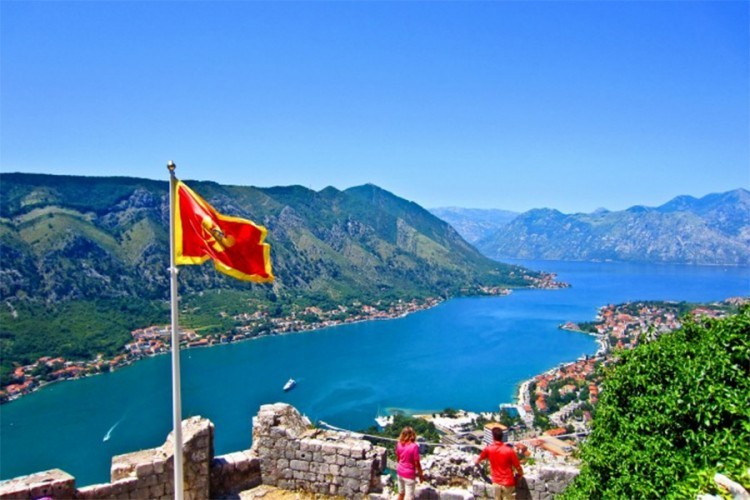 Границе Црне Горе за туристе ће ове године бити отворене