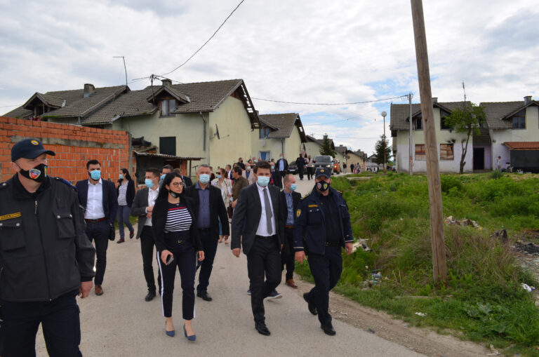 Градоначелник са сарадницима обишао насеље Прутаче