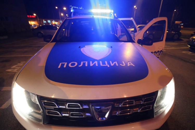 Детаљи убиства у Бијељини: Избодени младић позвао полицију па преминуо