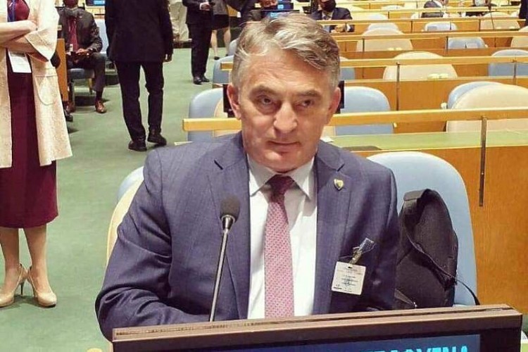 Комшић се без одлуке Предсједништва обраћа Генералној скупштини УН у 17 часова