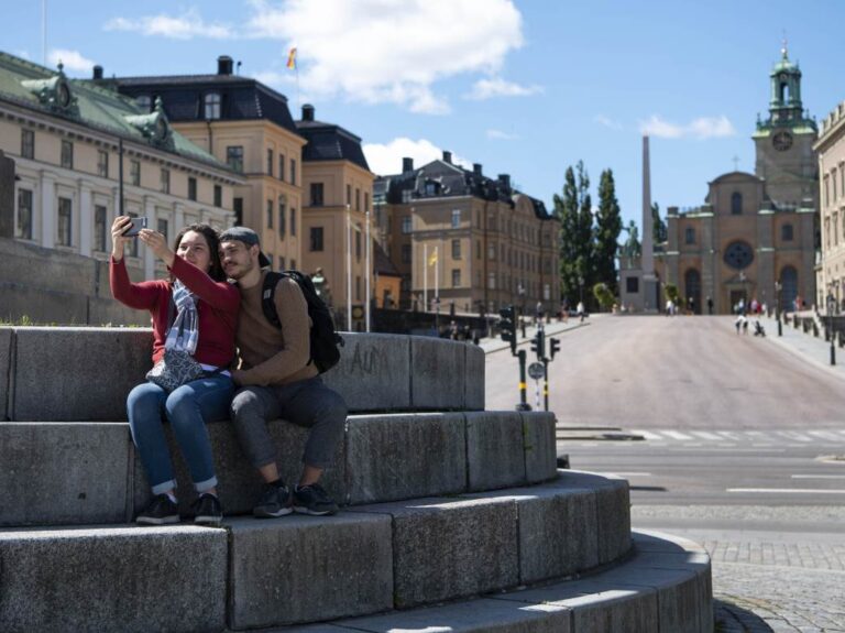 Шведска одлучила да укине све преостале епидемиолошке мјере