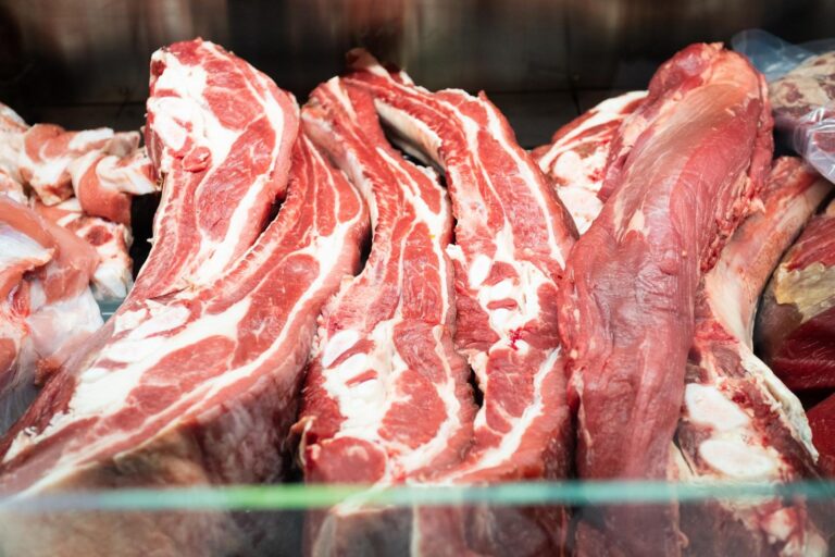 Месо постаје луксуз: Најављена нова поскупљења у БиХ и региону
