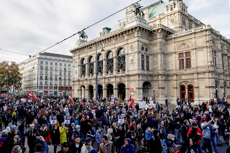 Широм Аустрије нови протести против мјера