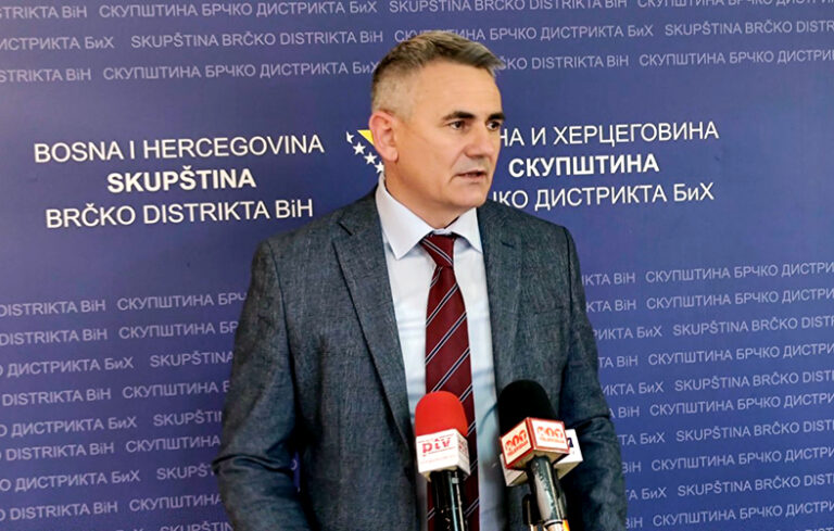 Milić: Srpski narod pod jednom zastavom u odbrani nacionalnih interesa