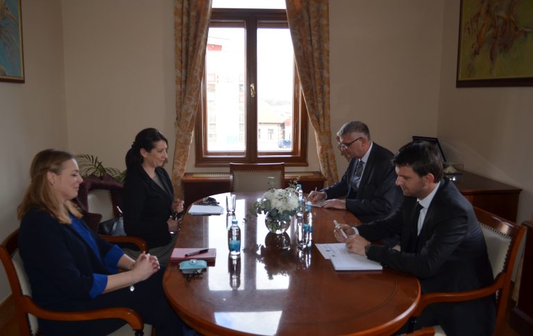 Брчко: Одржан састанак са шефицом политичког тима Британске амбасаде у БиХ
