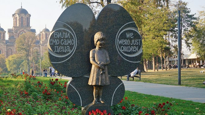 Поново оштећен споменик Милици Ракић у Ташмајданском парку