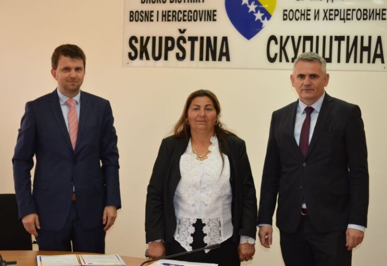 Градоначелник Кадрић потписао Меморандум о сарадњи са ромском заједницом