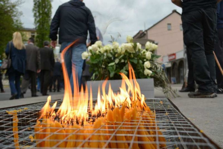 Обиљежавање 30 година од напада у Добровољачкој 3. маја и на мјесту злочина