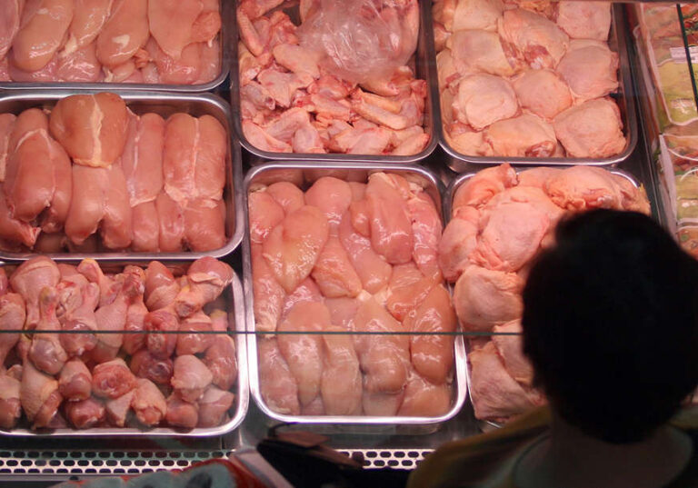“Безобразно скупо”: Килограм пилећег бијелог меса на историјски високој цијени
