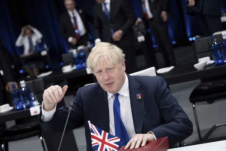 Џонсон: Британија шаље војне стручњаке у БиХ да се „супротставе утицају Русије“