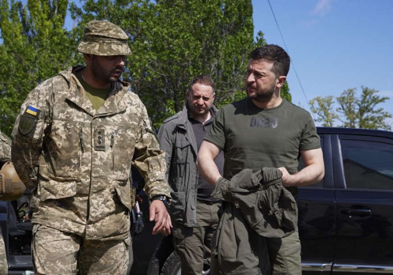 Американци окрећу леђа Украјини: Шта хоће тај Зеленски?