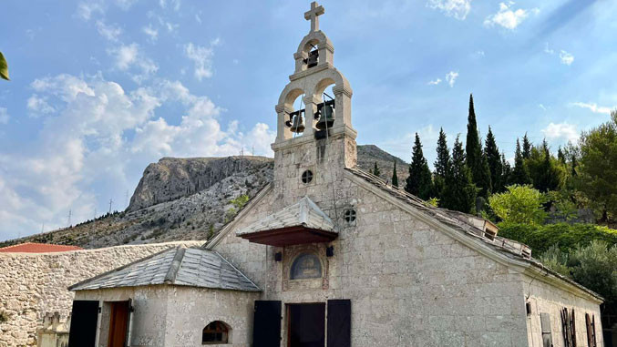 Опљачкана српска црква у Мостару