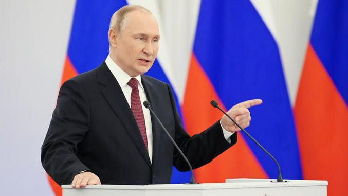Путин: Англосаксонцима санкције нису биле довољне, онда су прешли на саботаже