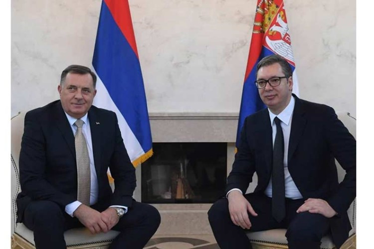 Vučić čestitao Dodiku: Možete da računate na podršku Srbije