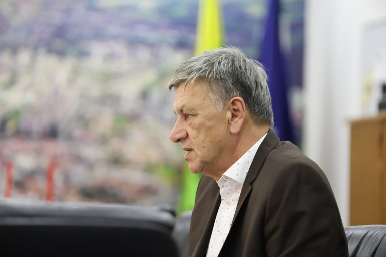 Касумовић први политичар у ФБиХ који је оспорио Шмитов легитимитет