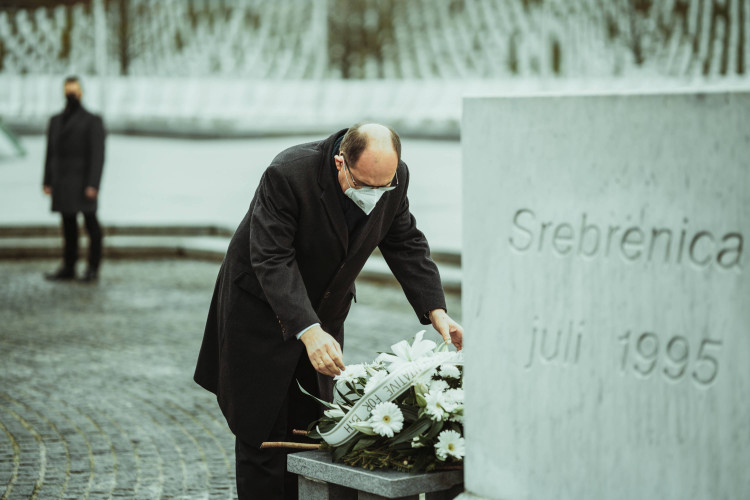 Šmit nametnuo odluku o Memorijalnom centru u Srebrenici