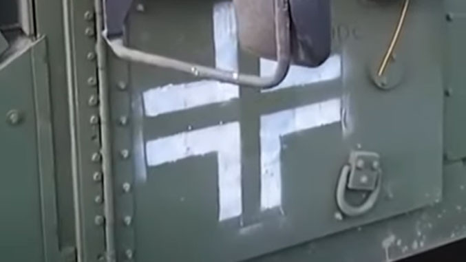 Ukrajinsko koketiranje sa nacizmom – oznake sa njemačkih tenkova koji su 1941. jurišali na Moskvu
