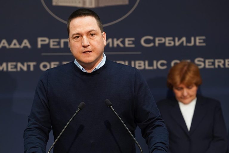 Србија: Министар просвјете поднио оставку