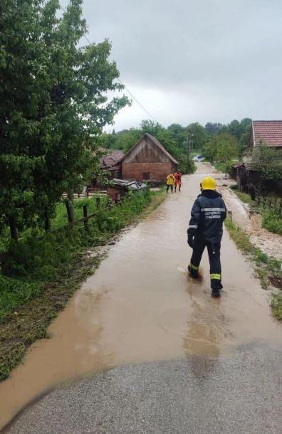 Обилне падавине направиле хаос: На подручју Лопара проглашена ванредна ситуација