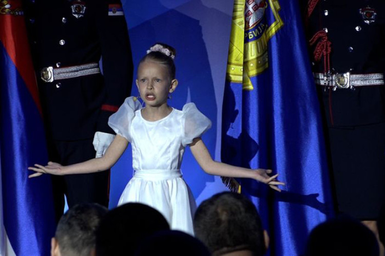 Djevojčica iz Banjaluke anđeoskim glasom rasplakala publiku u Srbiji: “Ne dam komad zemlje ove”