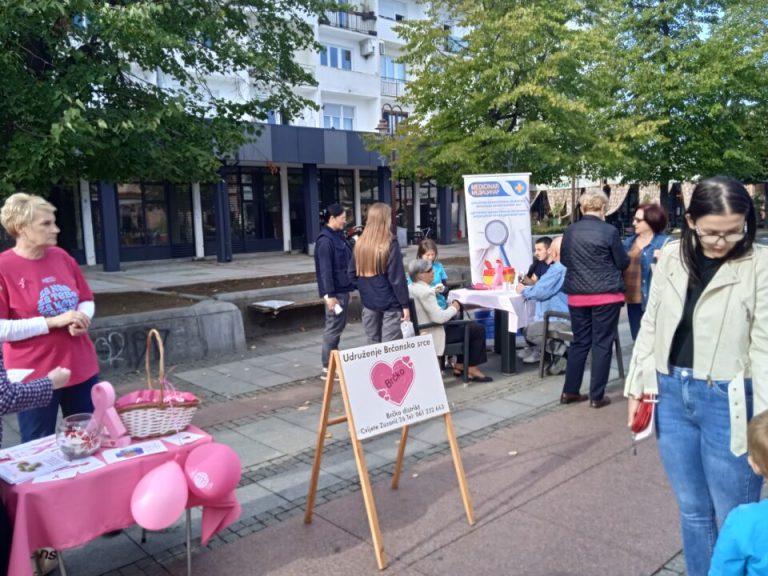 Brčansko srce obilježilo ružičasti oktobar mjesec borbe protiv karcinoma dojke