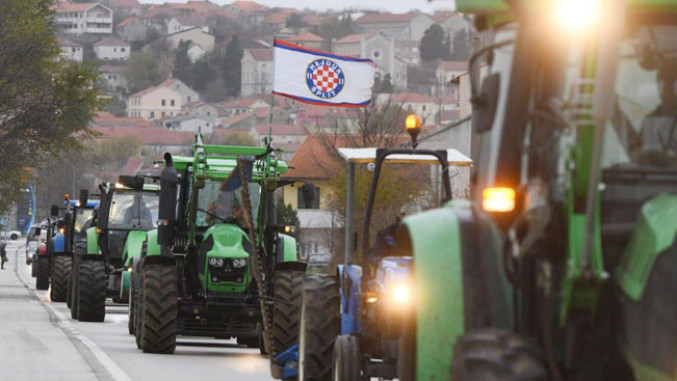 Seljačka buna u Hrvatskoj protiv ministra koji se „raduje svinjskoj kugi”