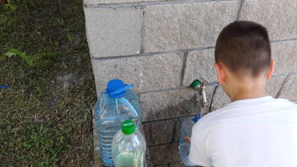 Stanovnici MZ Brezovo Polje već 25 godina nemaju pitku vodu