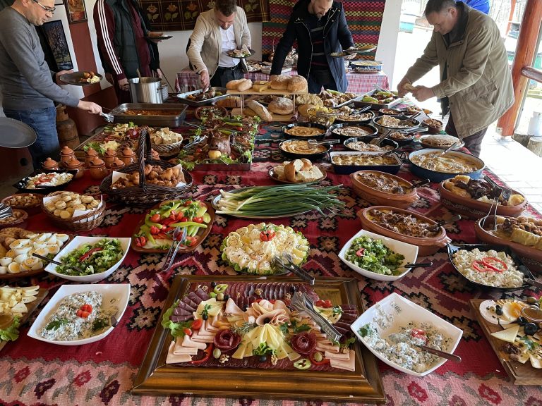Promocija starih jela i rukotvorina: Udruženje Sinija predstavilo jela i tradicije Podmajevičkog kraja
