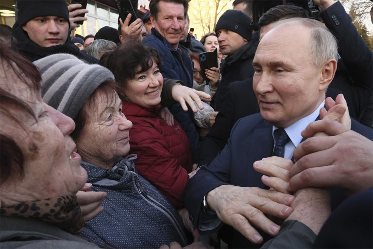 Izbori u Rusiji: Putin ubjedljivo vodi, reagovali Zelenski i SAD