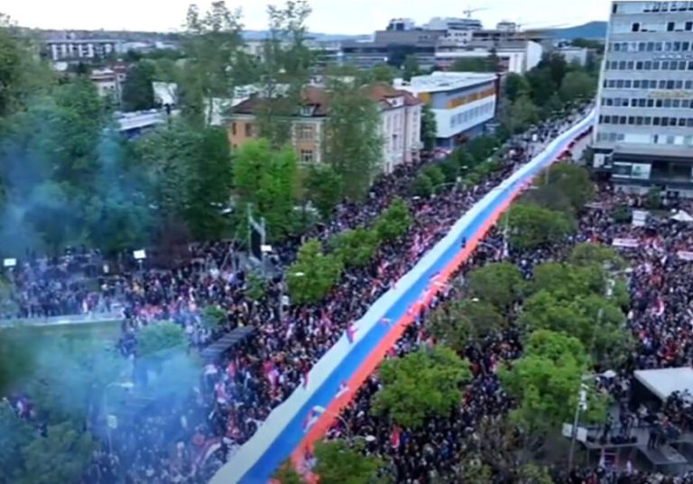 50.000 ljudi na mitingu “Srpska te zove”: Ne želimo da živimo s onima koji nas nazivaju genocidnim
