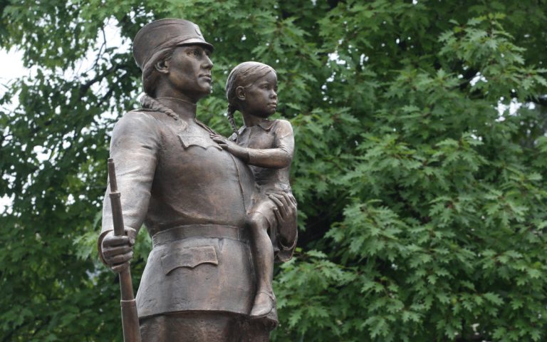 U Beogradu otkriven spomenik srpskoj herojini Milunki Savić