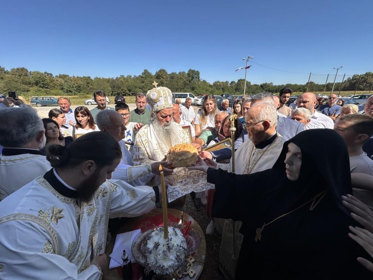 Služena prva liturgija u manastiru u Popovom Polju